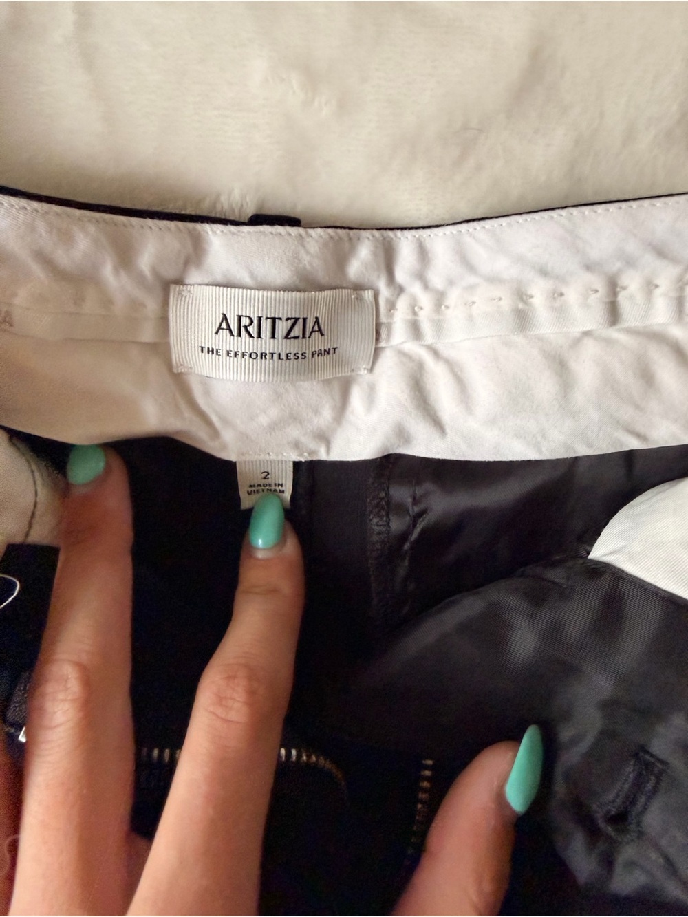 ARITZIA Effortless Pants - Picture 2 of 2